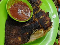 -明记烧鱼美味店