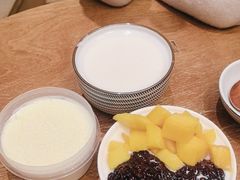 -小团圆糖水铺(襄阳南路店)