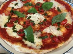 -Pizza Express(机场T1店)