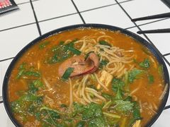 -肥汁米蘭香港米线(长宁来福士店)