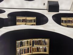 -涨巢·潮玩水疗局