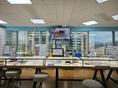 -优视觉视光中心•青少年近视防控(新世界中心写字楼店)