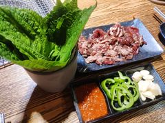 -鑫釜山海鲜烧烤(鑫丰国际店)