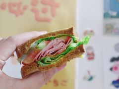 -星巴克(武汉奥山世纪城店)