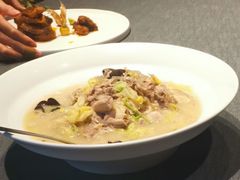 剥骨肉炖白菜-怡情荟•海鲜青岛菜(五四广场旗舰店)
