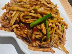 鱼香肉丝-泰煌鸡·上海白斩鸡·沪菜(平利店)