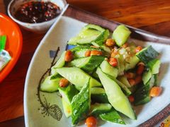 -毛辣果·贵州红酸汤牛肉火锅(西单店)