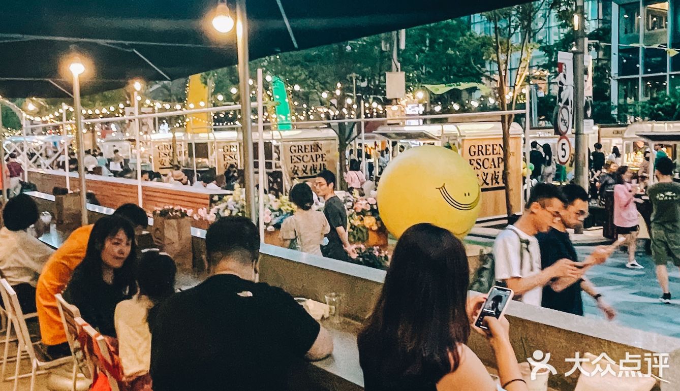 纽约汉堡人气王  好吃到舔手手🍔！