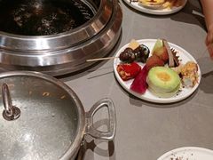 -黑金·寻焰自助百汇·烤肉·火锅(中街店)