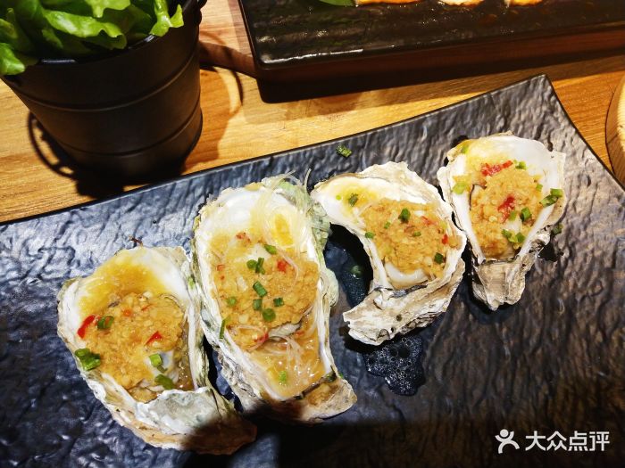 火烧的寂寞蒜香生蚝图片