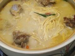 招牌筒骨砂锅-小骨煲金华砂锅(转塘金街美地店)