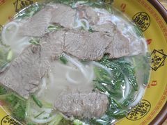 -花溪牛肉粉(八鸽岩店)