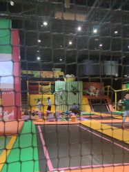 -蹦蹦跳跳(新奥购物中心店)