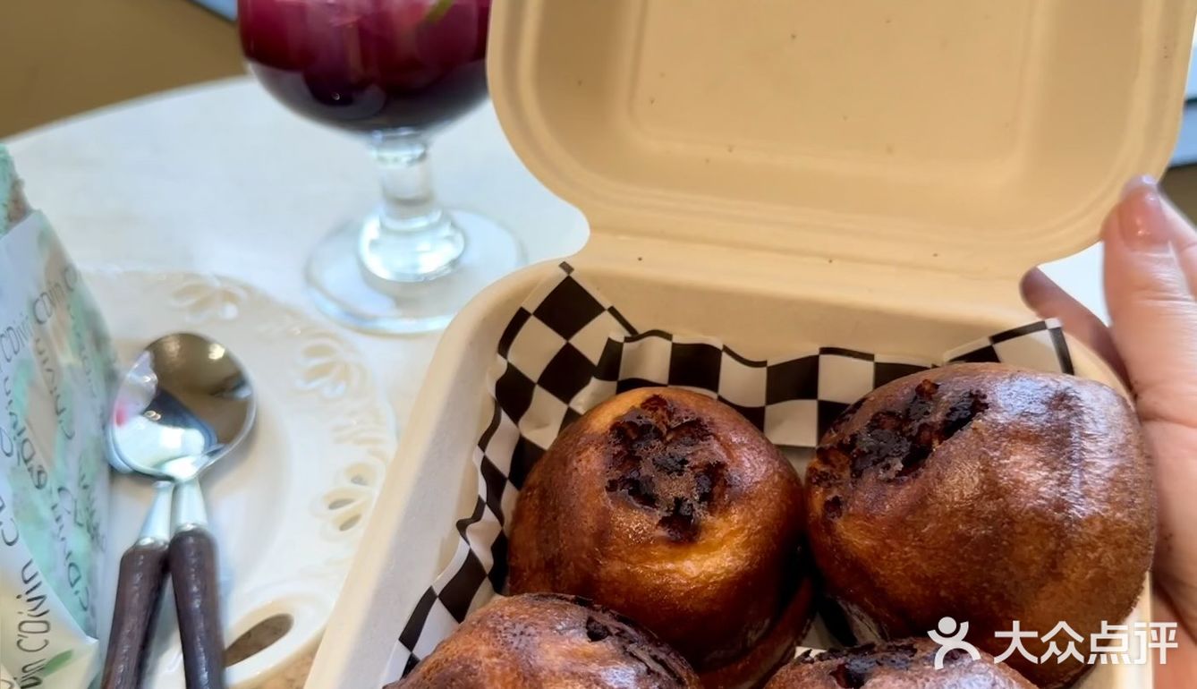 谁又幸福了！郑州居民区邂逅春日小甜店🥰