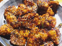 -BHC炸鸡(明洞总店)