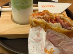 -Bánh Mì Huynh Hoa