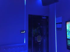 -唯爱KTV聚会餐厅(仙林东城汇店)