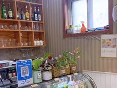 -Rabbit Cafe私房西餐甜点咖啡(栖霞路店)