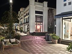 -比斯特上海购物村精品奥特莱斯
