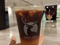 -瑞幸咖啡(凤凰海负一楼美食街店)