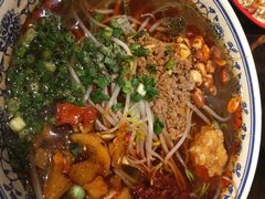 酸辣粉-爆炸头阿姨小四川正宗川味小吃(无任何分店)