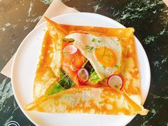 烟熏三文鱼荷风方蛋饼早午餐-The Rug Cafe(王府中环店)
