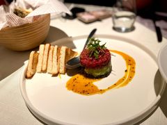 牛肉塔塔配牛油果黑橄榄酱-Solo(衡山路店)