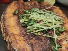 香茅草烤罗非鱼-麦麦山云南菜(复地活力城店)