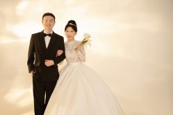 -MAO亲爱的猫婚纱摄影工作室