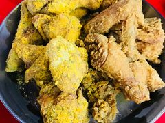 -BHC炸鸡(明洞总店)