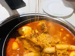 -三清洞摩西韩式年糕火锅(威高广场店)