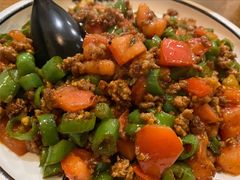 青椒番茄炒渣渣肉-猫爷的腔调·黔小馆(交大医学住宅区店)