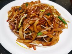 干炒牛河-頂好酒家·经典粤菜(海信广场店)