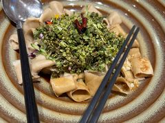 油泼香椿莜面-西贝(上海国际时尚中心店)
