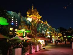 -七彩云南欢乐世界