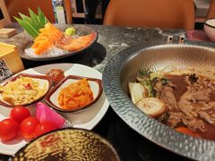 -牛YO寿喜烧·铁板烧和牛火锅自助(市府恒隆店)