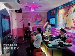 -唯爱KTV聚会餐厅(仙林东城汇店)