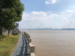 -鹰龙海畔度假酒店(咸祥店)