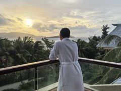 -三亚亚龙湾希尔顿酒店