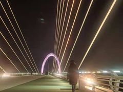 -南京眼步行桥