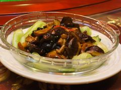 烹炒草原蘑-大汗行宫园林餐厅