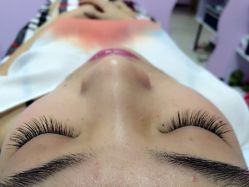 -Yolee雅妮容颜定制美睫·美甲