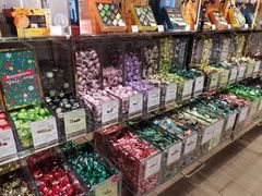 -VENCHI 闻绮(广州太古汇店)