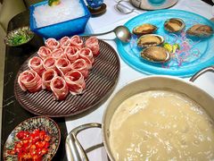 -红鼎豆捞·非遗鲍皇汤火锅(宝丰路店)