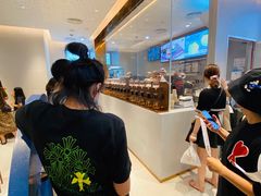 -喜茶(北京华贸购物中心店)