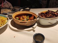 -八府香鸭·啫啫煲(华山路店)