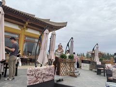 -敦煌山庄摘星阁