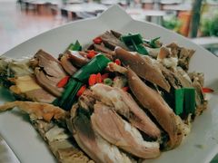 -墨脱石锅椰子鸡•香草鸭•东山羊(大东海店)