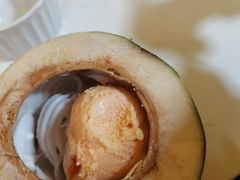 -志龙皇冠吃货椰子铺