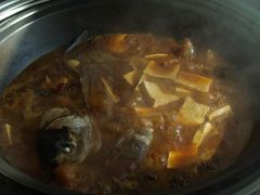 柴锅炖水库鱼-姥家大锅台水库渔家